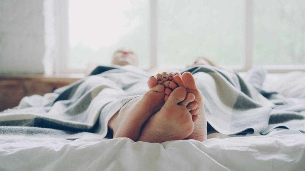 How to Stop Snoring Naturally: Simple Solutions for Better Sleep and Happier Nights